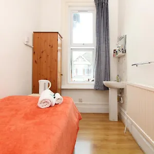 Pebbles 19 Guest house Southampton